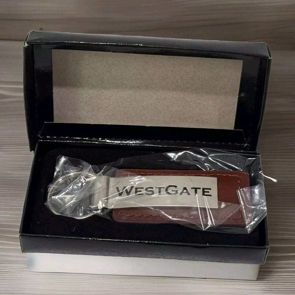 WESTGATE BROWN LEATHER KEY CHAIN