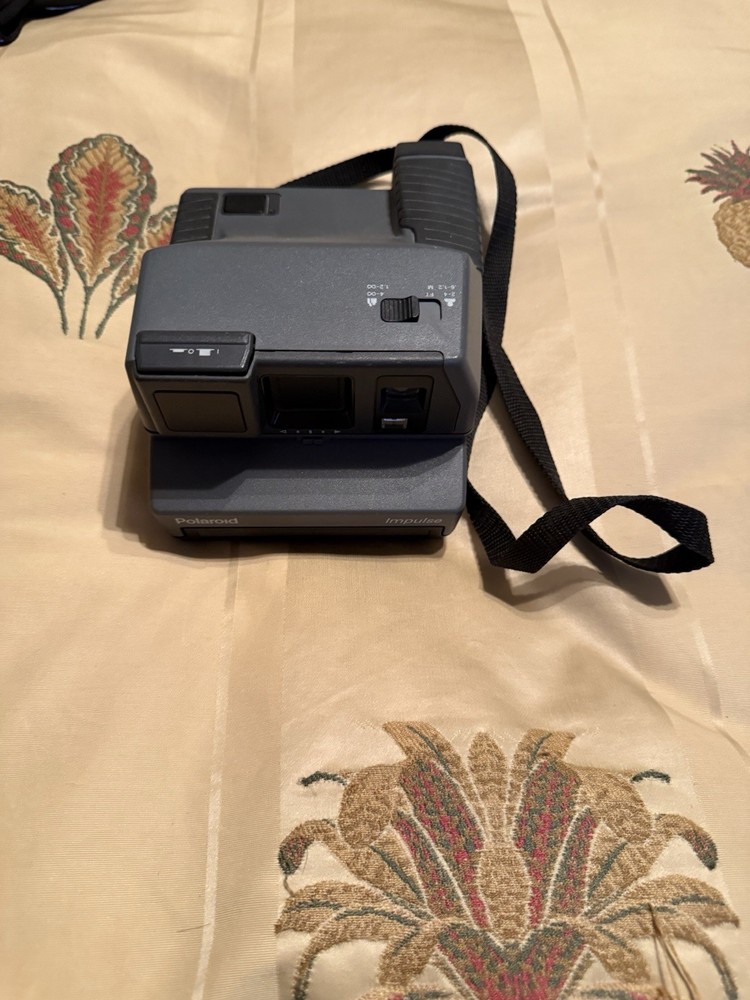 Polaroid Impulse Camera With Built In Flash. Vintage. Untested