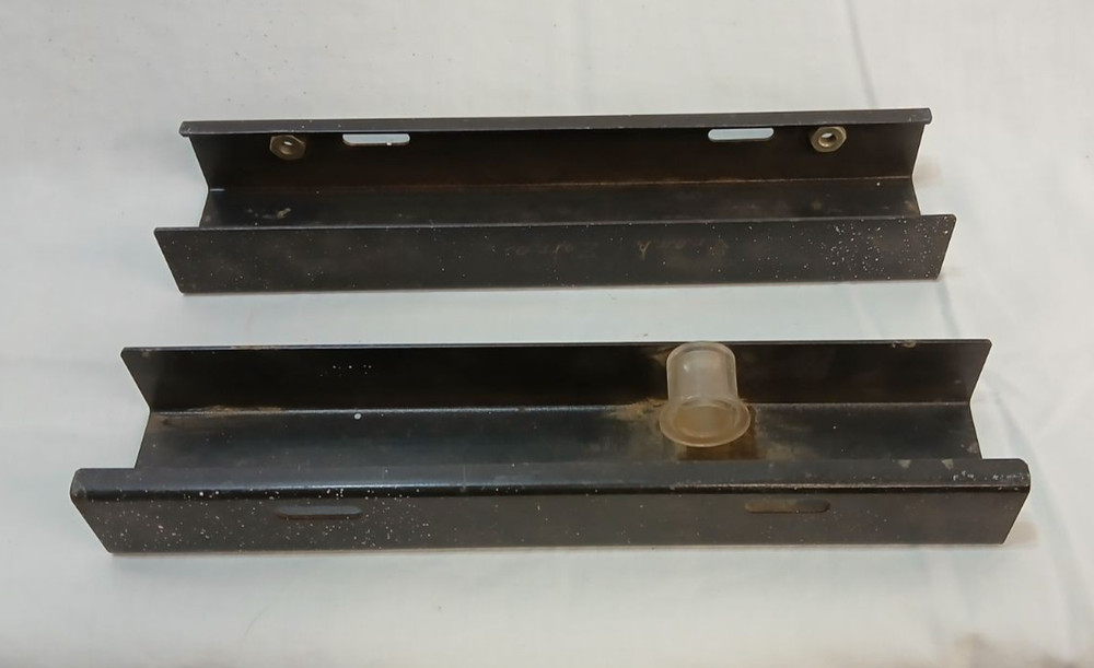 Triton Tabletop Unknown Part