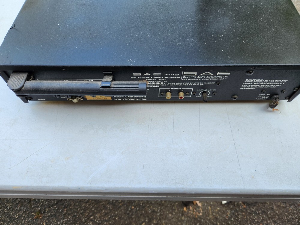 Vintage SAE Two T14 Digital Tuner Powers On