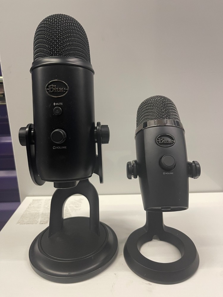 Logitech Creators Blue Yeti USB Microphone - Black