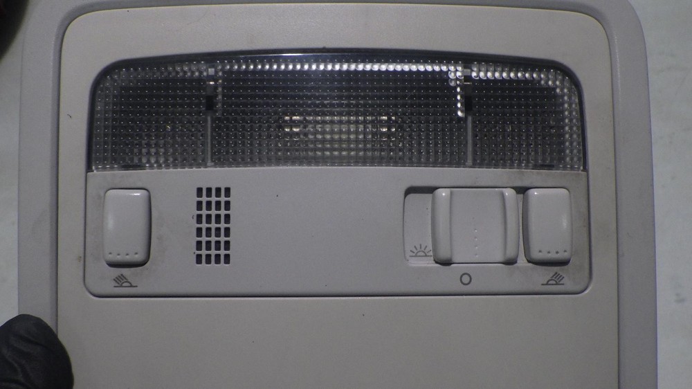 12 VOLKSWAGEN JETTA Front Console roof