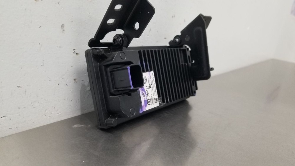 22 DODGE RAM TRX 1500 FRONT FACING CAMERA WINDSHIELD MOUNTED 4672891AB