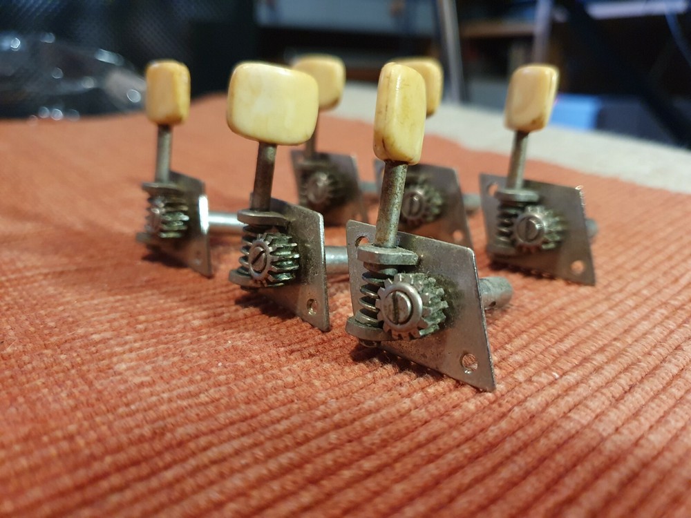 Orfeus SG vintage guitar tuning keys