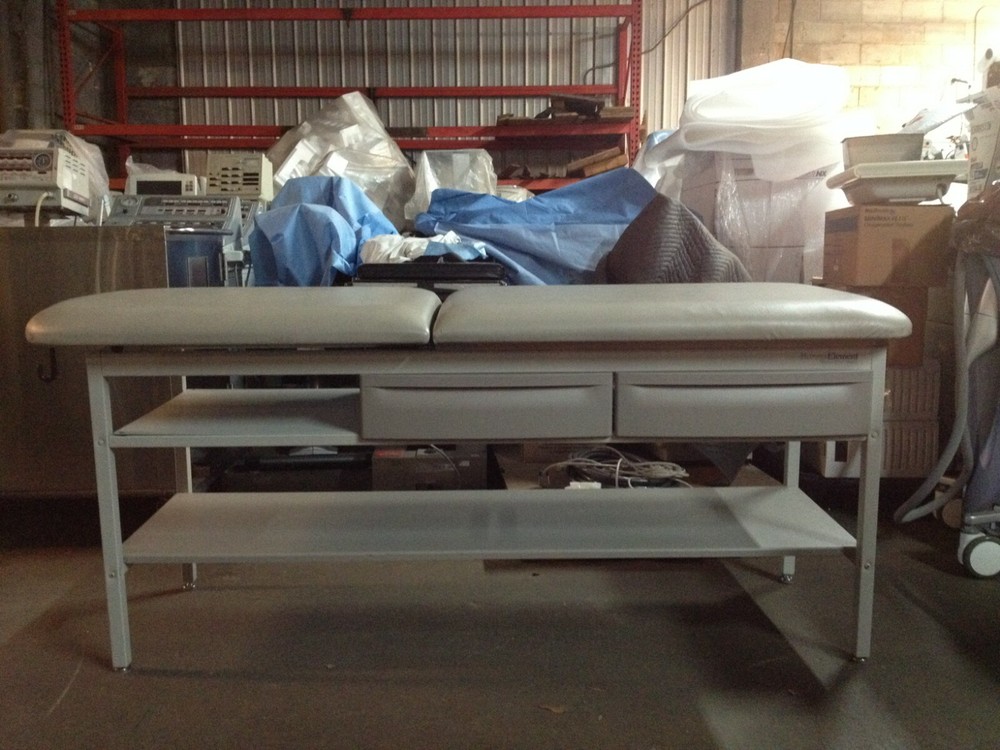 Brewer Element Treatment / Exam Table