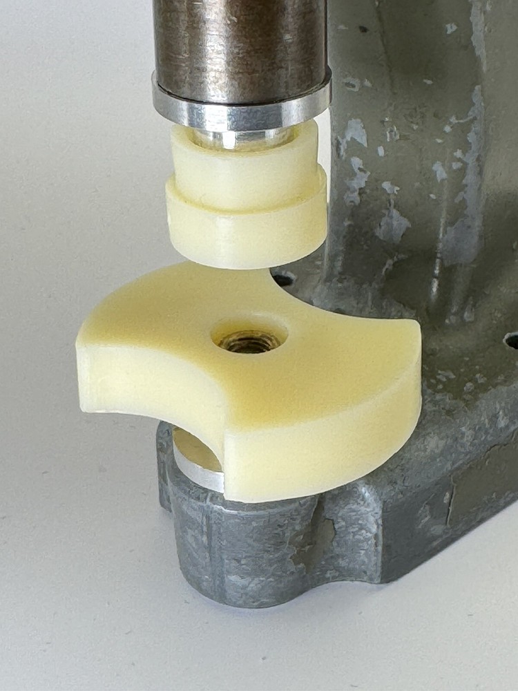 Robur Press Adapter For Nylon Or Other M6/Bergeon Type Threaded Dies