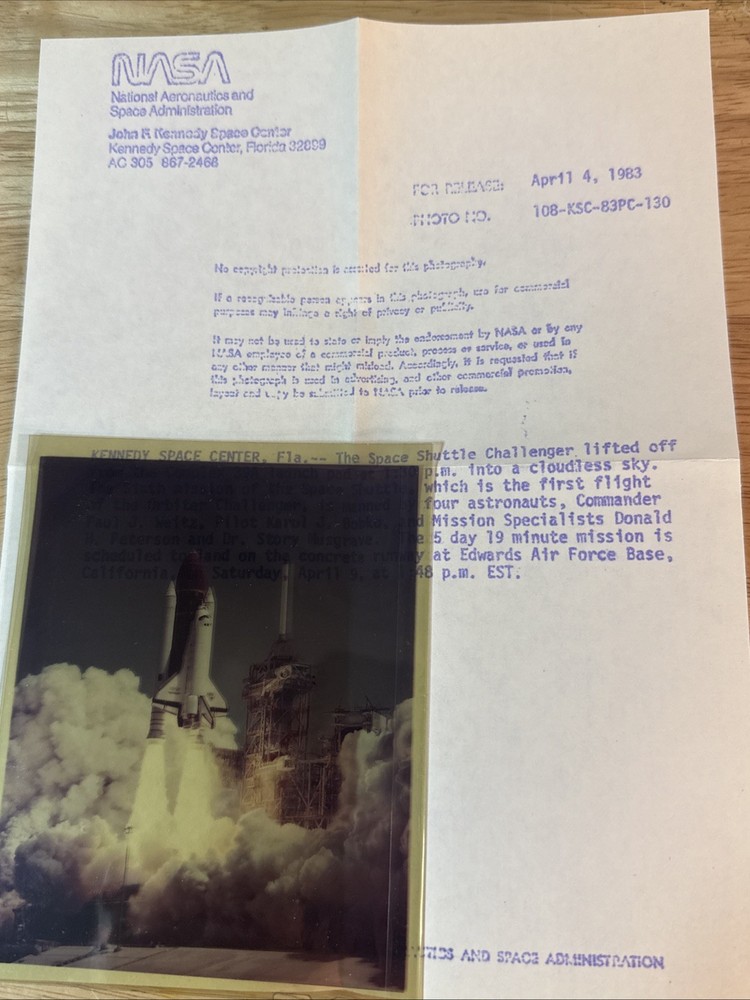 NASA Space Shuttle Challenger STS-6 First Flight Press Release + Photo 1983
