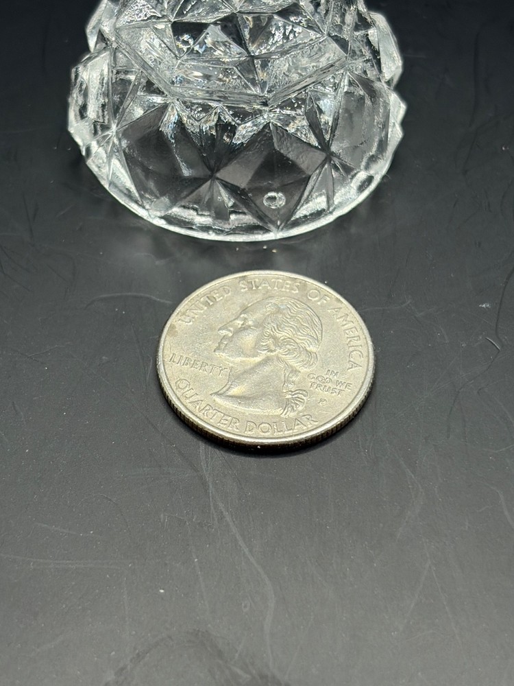 Diamond Point Round Clear Glass Open Salt Cellar Elegant