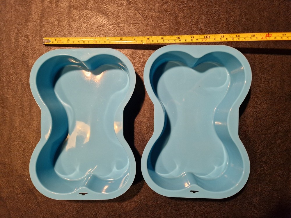 Pooch Cake Silicone Bone Shape Cake Pan Blue Two-Piece Set