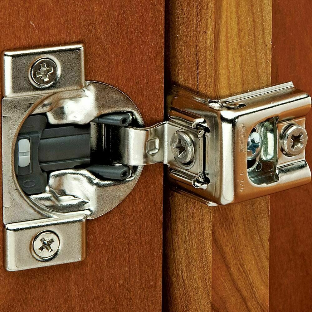 Soft-Closing Compact 1 1/4" Overlay 105° Hinge Kitchen Cabinet Hardware