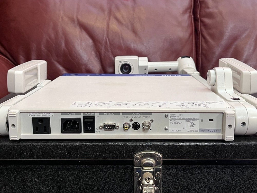 USED Elmo EV-2000AF Document Camera & Visual Presenter w/case & remote