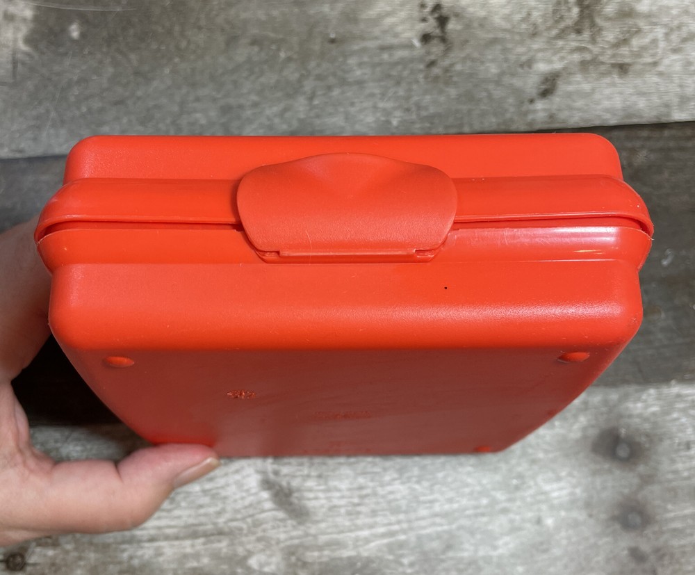 TUPPERWARE Hologram Dinosaurs Hinged Sandwich Keeper Container Orange