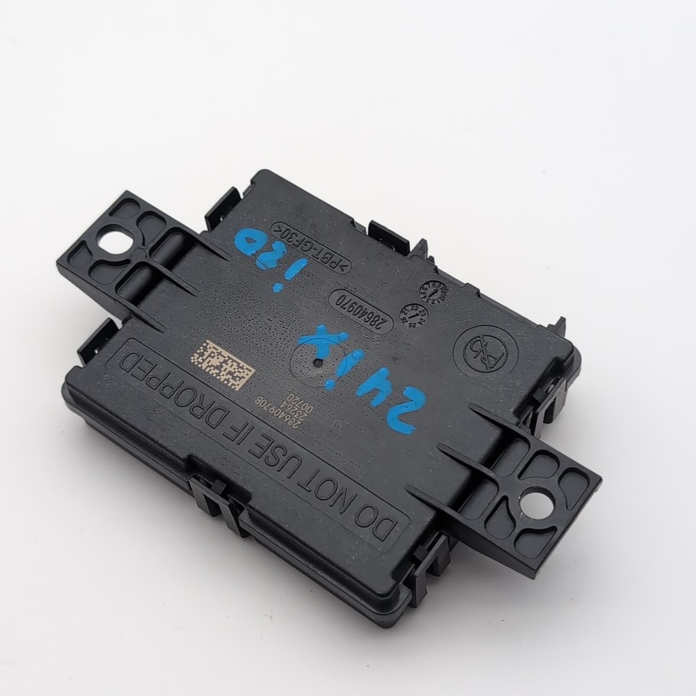 2023 2024 2025 BMW iX i20 Close Range Radar Sensor Control Unit Module 5B33D47