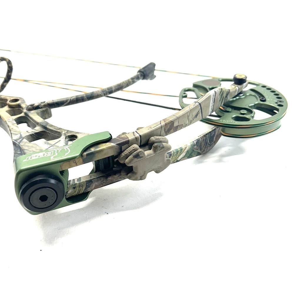 Bear Truth 2 Bow RH 29in / 70lbs.