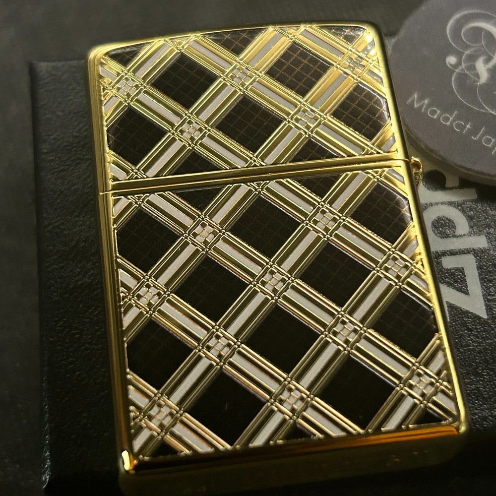 Zippo Oil Lighter Diamond Pattern Gold & Black Regular Case Japan New