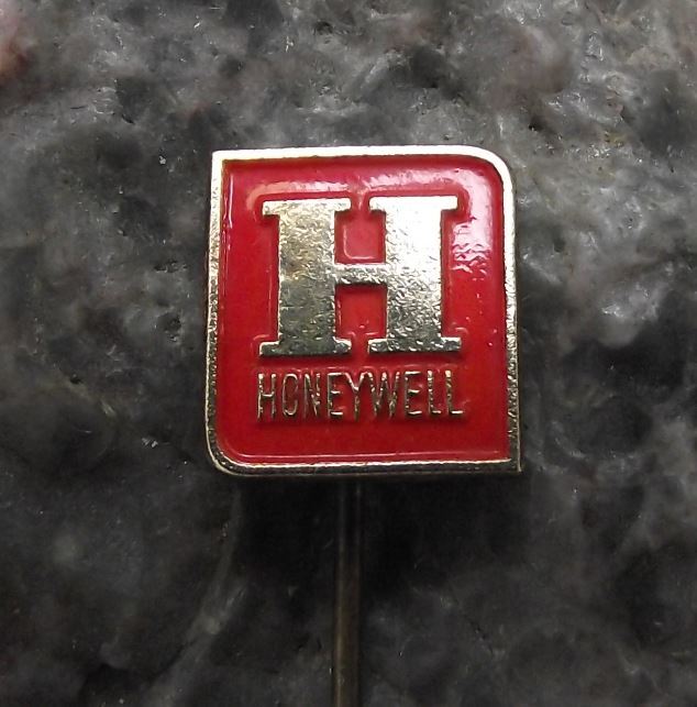 Honeywell Vintage Computer Mainframe Consumer Electronics Technology Pin Badge