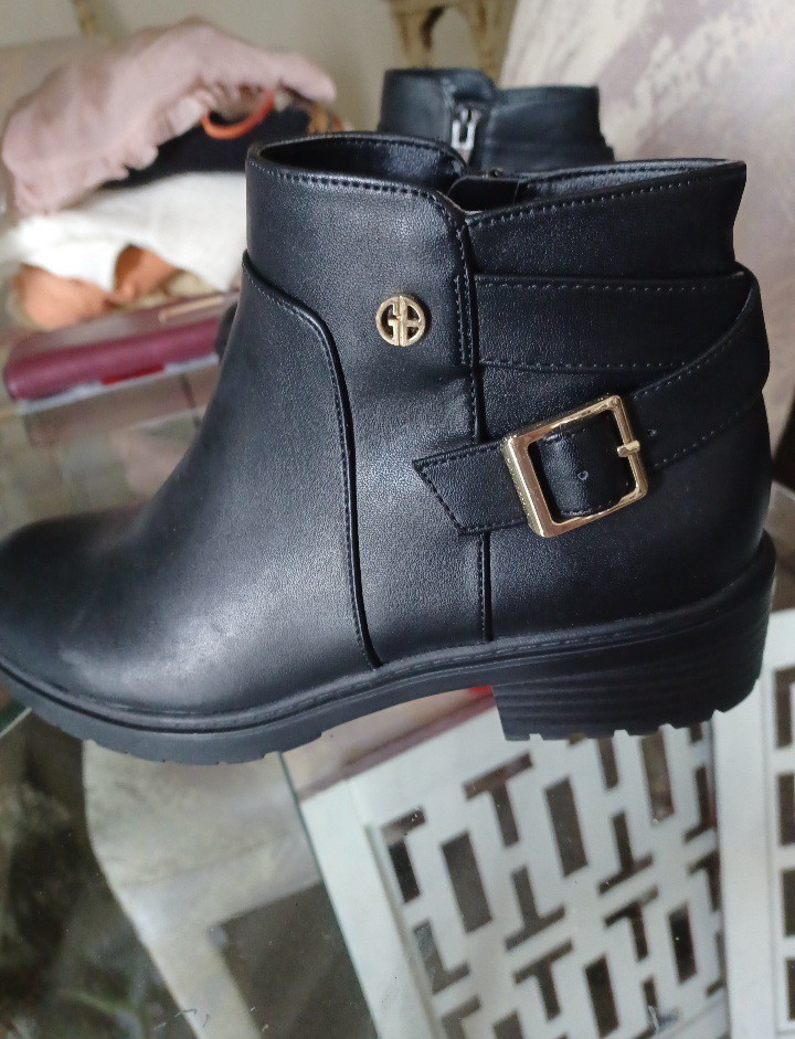 Blk Women Boots