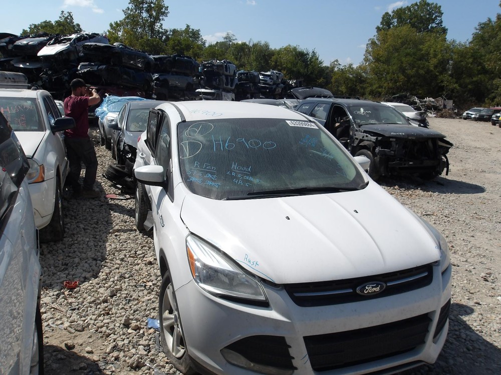 Used Transfer Case Assembly fits: 2014 Ford Escape Grade B