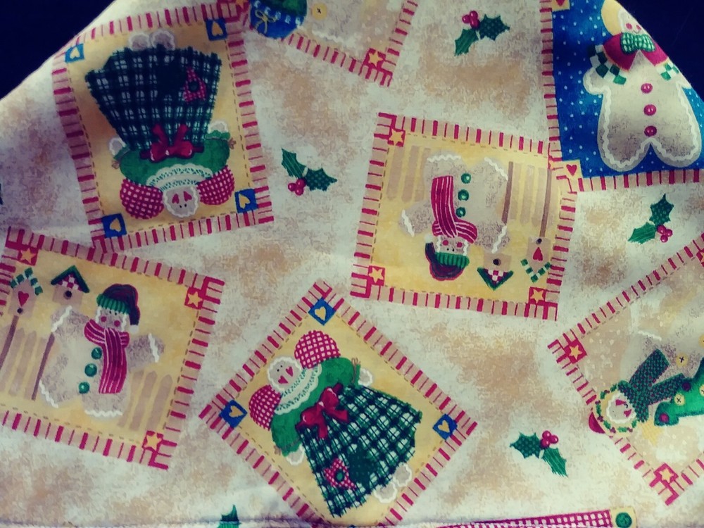 Ferret Sherpa Lined Corner Cubby - Christmas Patch Design