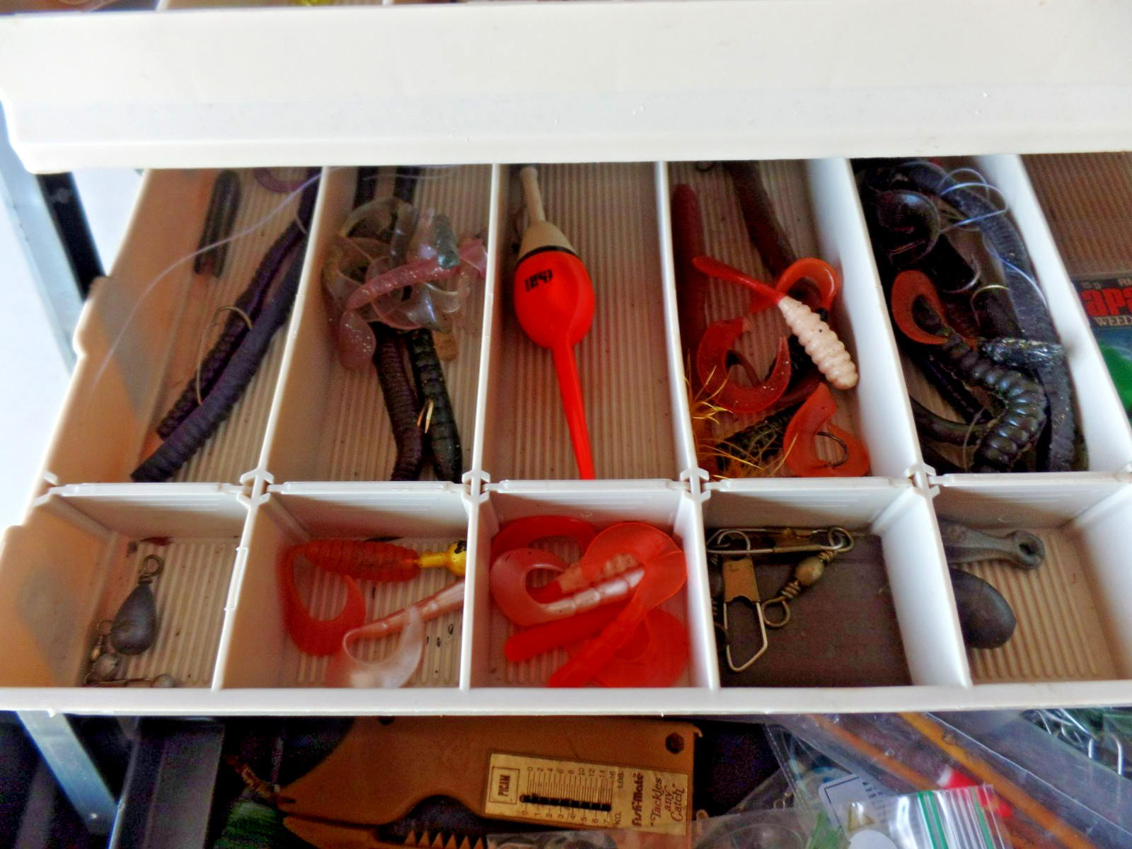 Vnt. Plano 3 tier TACKLE BOX FULL vintage Lures fishing supplies fillet knife