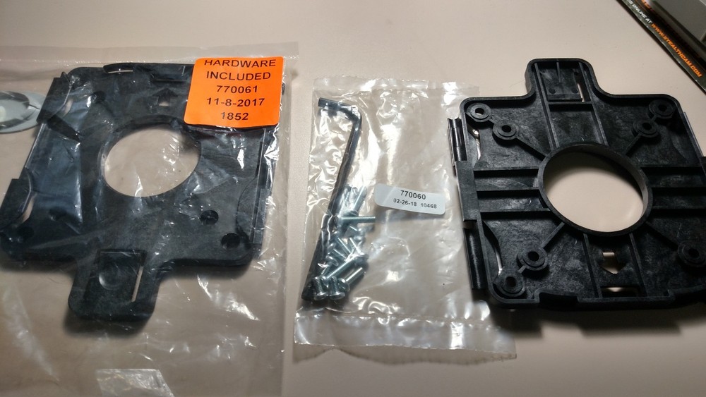 WORKRITE ERGONOMICS FLAT SCREEN ARM 6400560 QUICK RELEASE BRACKET 100 OR MORE