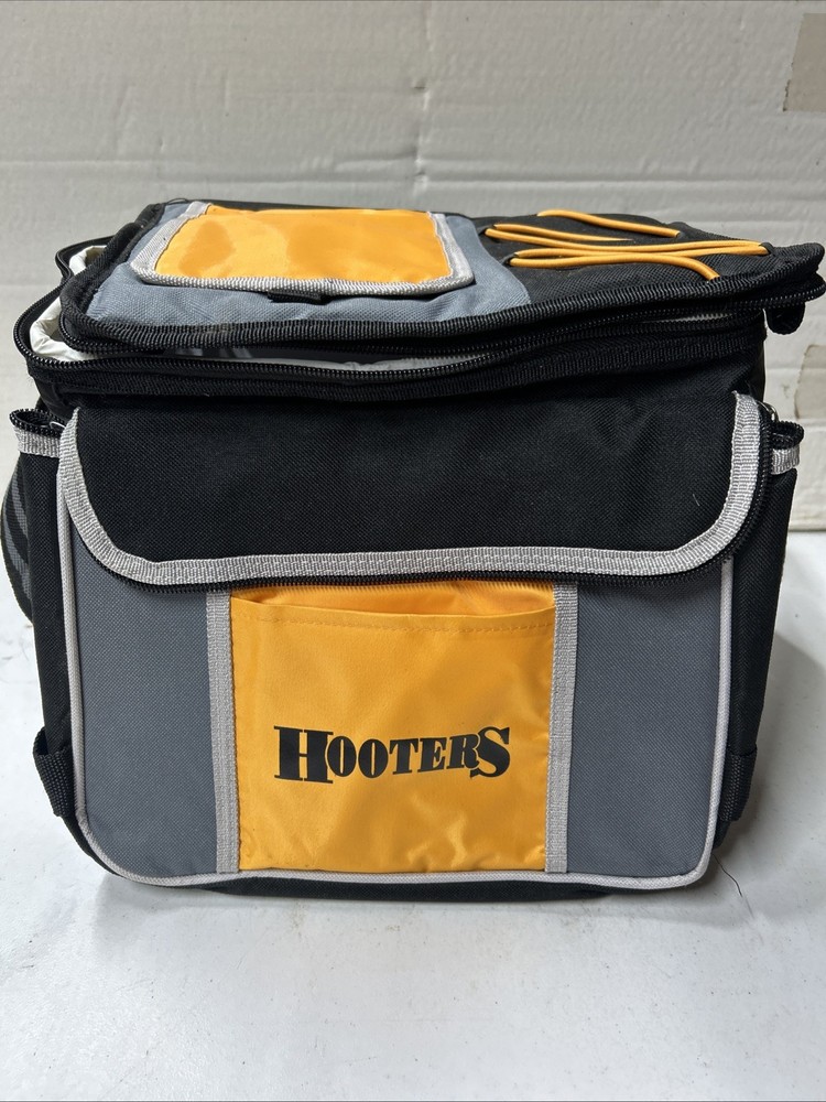 Hooters Lunchbox