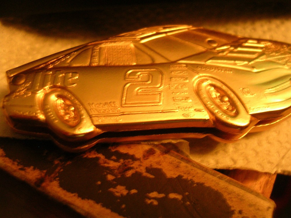 1998 RUSTY WALLACE GOLD SERIES ERROR KNIFE, PLEASE SEE DISCRIPTION BELOW