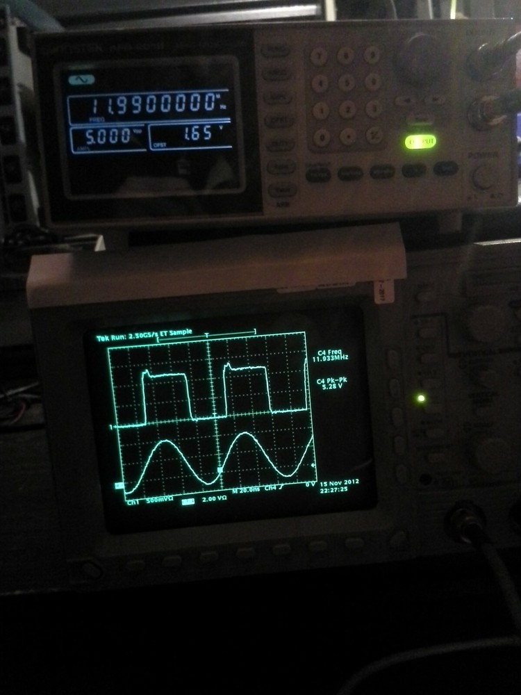 Instek AGG-2012 12 MHz Arbitrary Function Generator USB programmable 10V p-pk