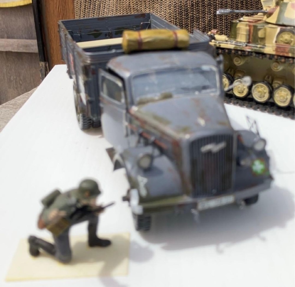 Assembled Plastic Model Tank Set Japan