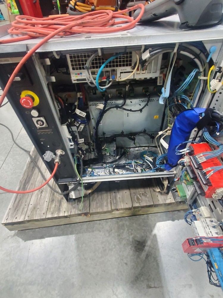 ABB IRB 6640 Industrial Robot With IRC5 Controller