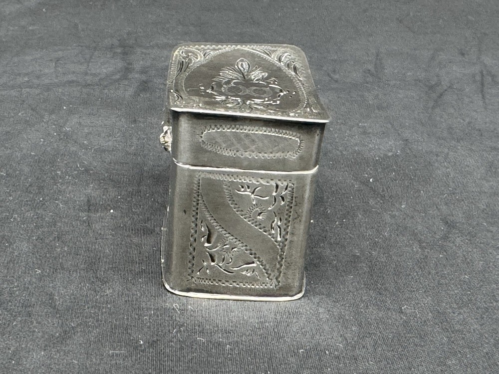 Antique Dutch 833 Silver Snuff Box