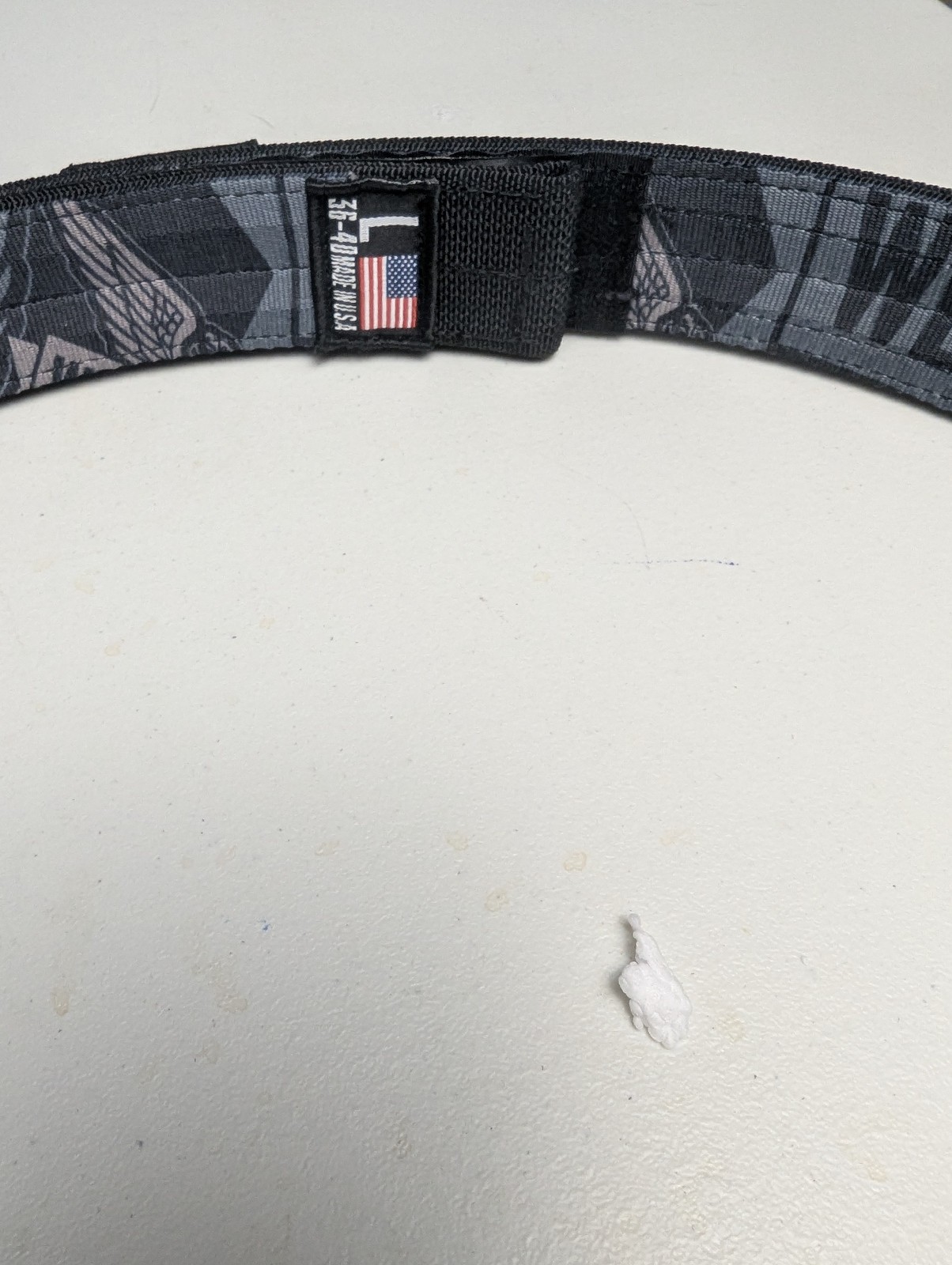 We The People Falcon Black Buckleless CCW Belt Size L 36-40 New