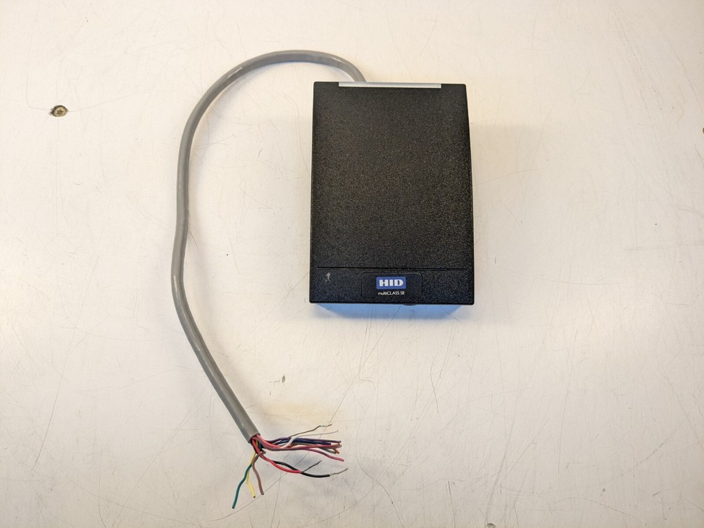 HID multiCLASS SE RP40E Wall Switch Reader 920PTNNEK00000 *Working Environment*