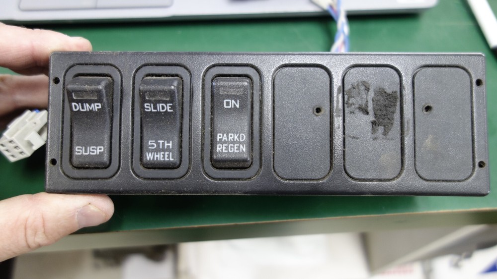 International Prostar Dash Switch Panel P/N 3549776C4