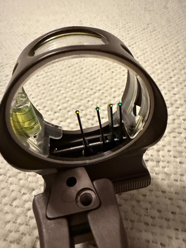 Apex Gear 4 Pin Fiber Optic Sight