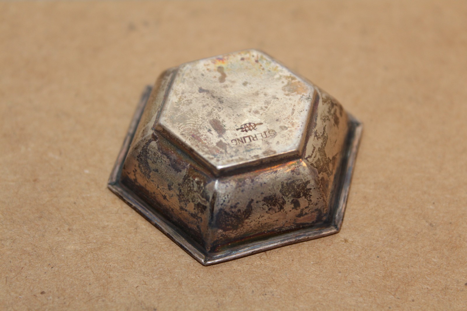 ANTIQUE STERLING SILVER SALT CELLAR 6 GRAMS