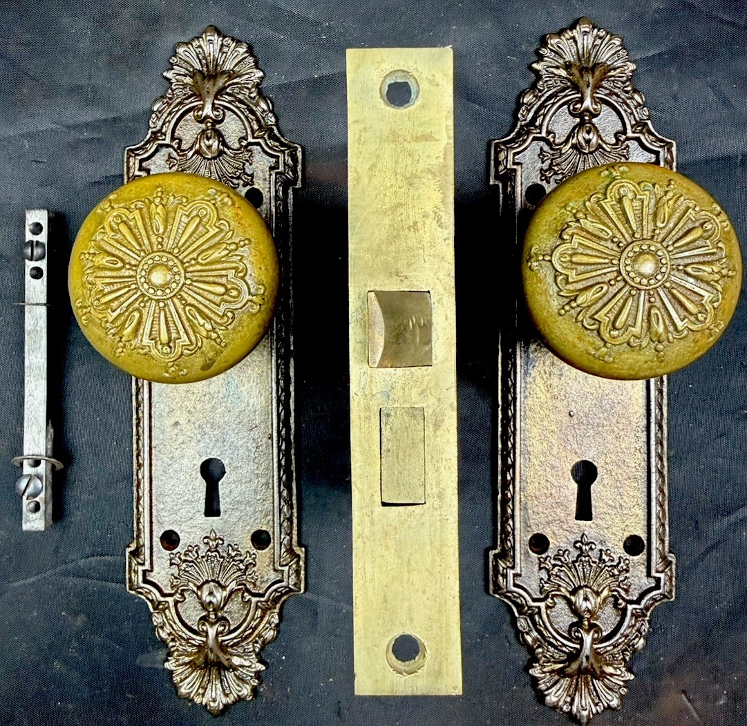 Barrows Ontario Passage Bronze Entrance / Front Door / Entry Doorknobs Set