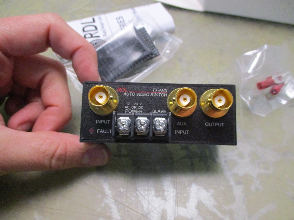 RDL TX-AVX Automatic Video Switch RDL/TX-AVX [2*U-10]