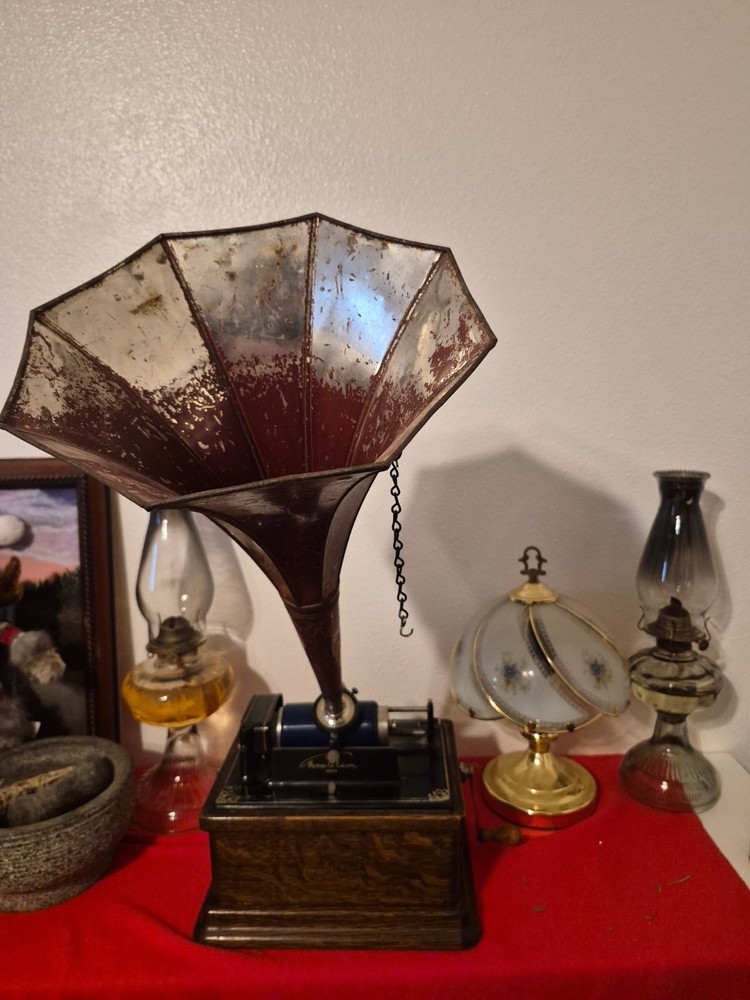 Antique Edison Fireside Phonograph - WORKING With Records BUNDLE.