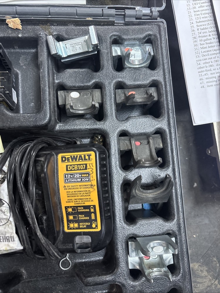 Dewalt Rehau EVERLOC+ Pex Tool & Compression Sleeve Fitting System 1x Battery