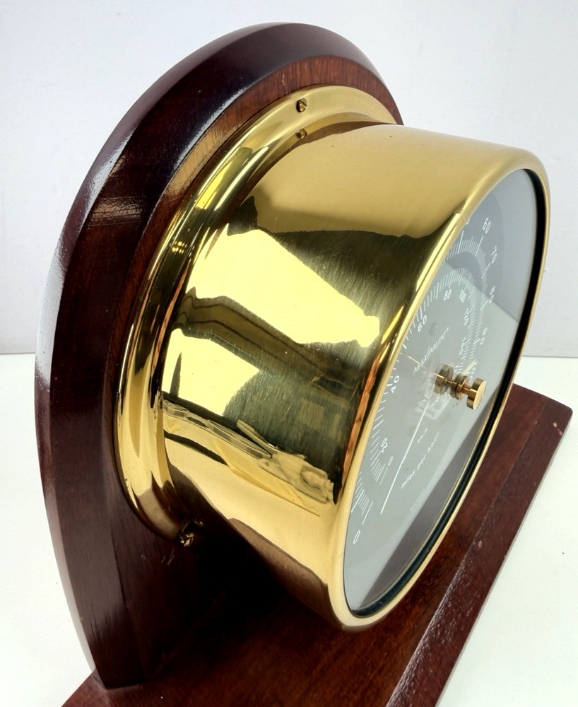 Maximum Wind & Weather Instruments Wind Speed Gauge Wood Case Mount