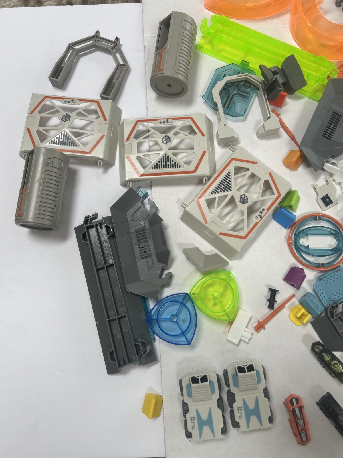 Hex Bug Nano Large Lot , Parts & Accessories And 8 Bugs