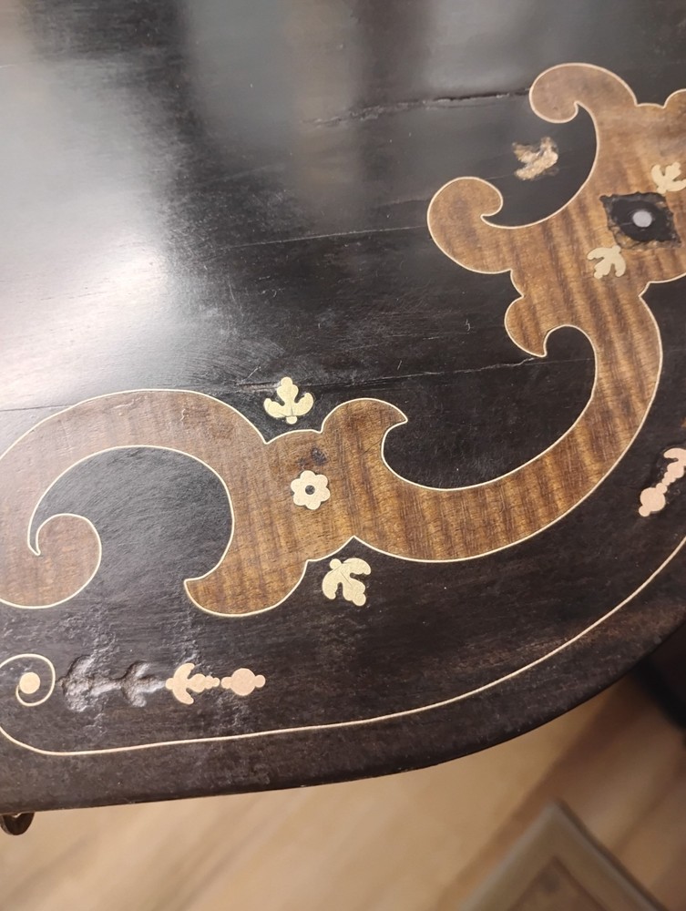 Antique English, Teapoy