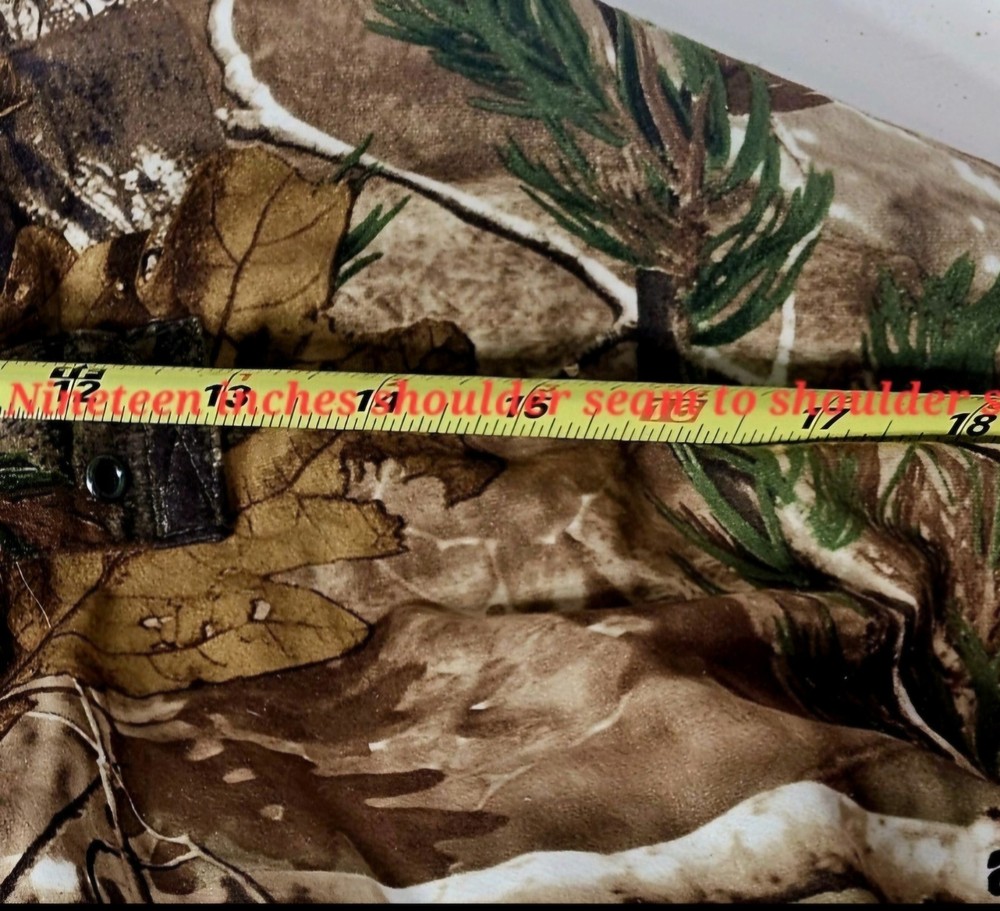 Real Tree Edge Camo Hooded Jacket-medium