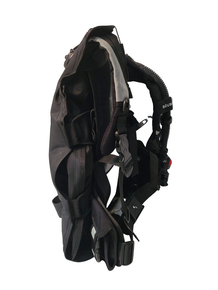 ScubaPro Lighthawk BCD with Air 2 size XS/S