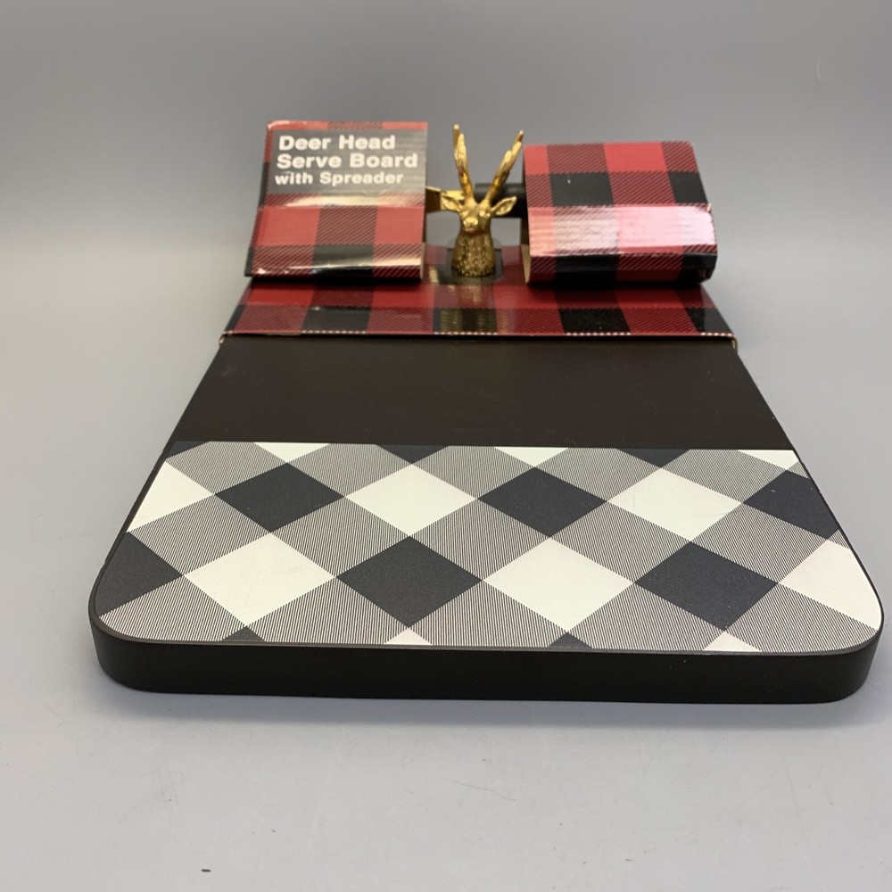 Thirstystone Deer Head Board Buffalo Plaid Foot Pattern Cheese Board w/ Spreader