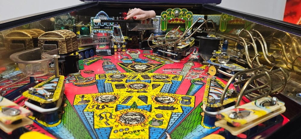 PINBALL MAGIC Pinball Machine - Capcom 1995 - 2110