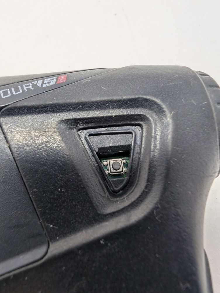 BUSHNELL TOUR V5 SHIFT LASER RANGEFINDER WITH BITE GRIP MISSING BUTTON READ DESC