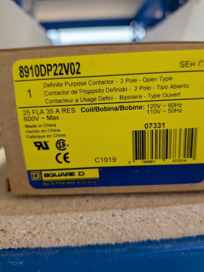 *BRAND NEW* SQUARED D 8910DP22V02 DEFINITE PURPOSE CONTACTOR