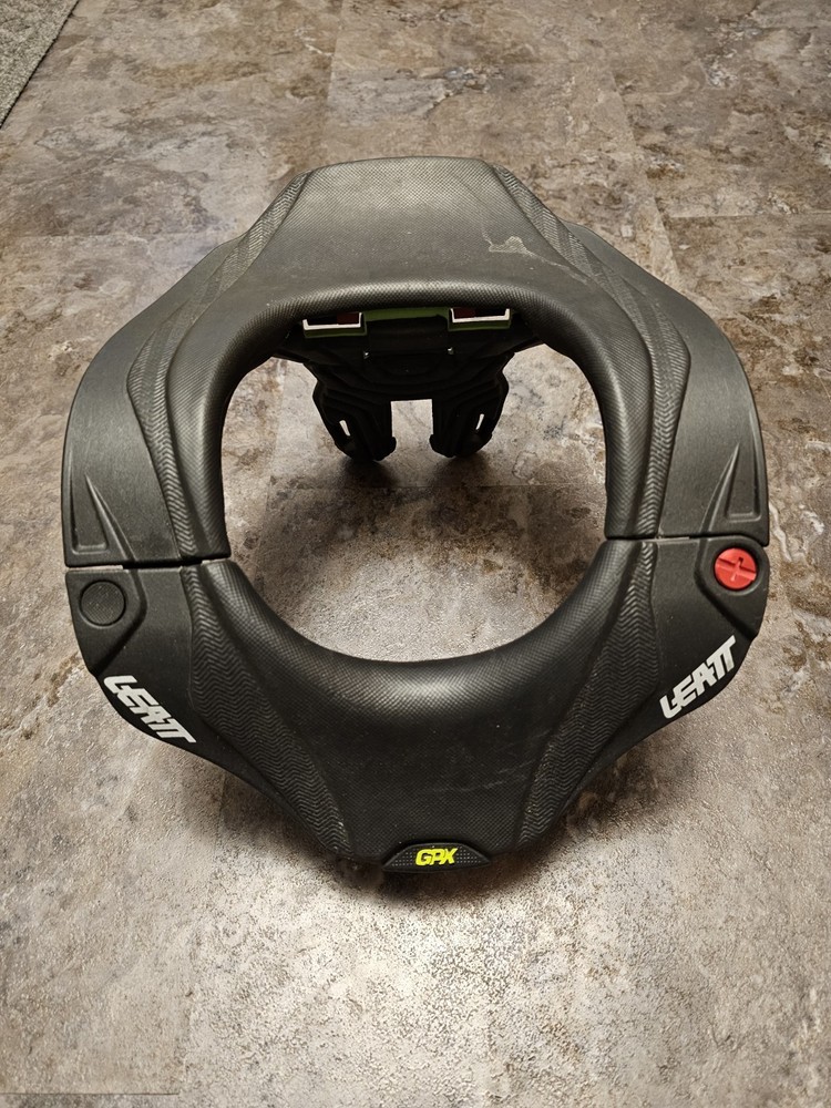 Leatt GPX Neck Brace - Junior